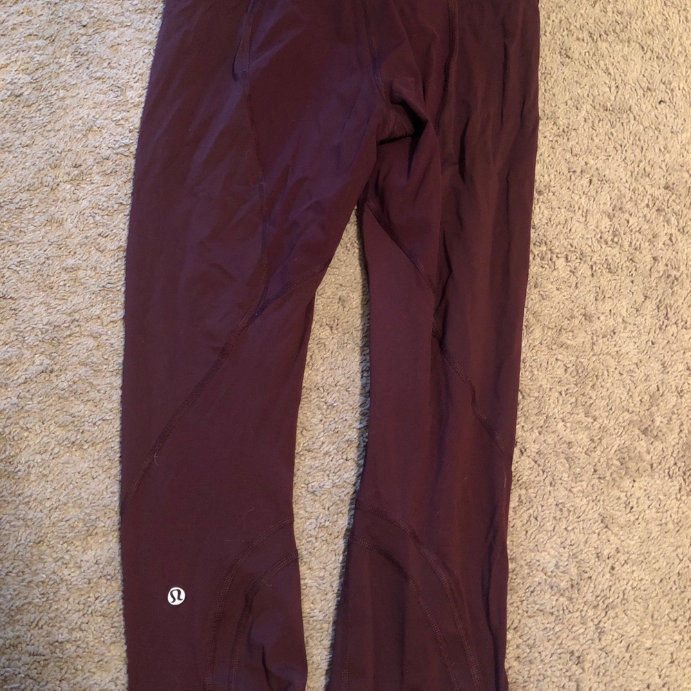 Lululemon run inspire crops